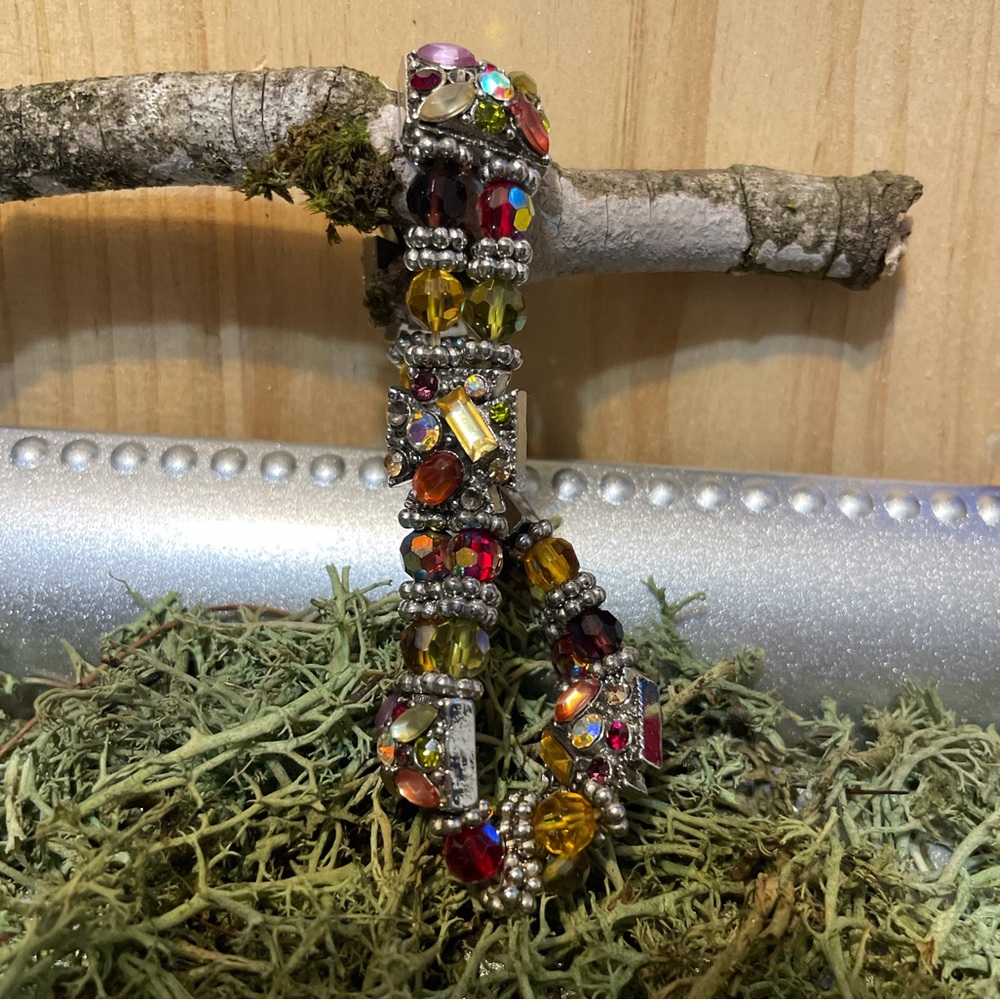 Multi color stretchy vintage bracelet